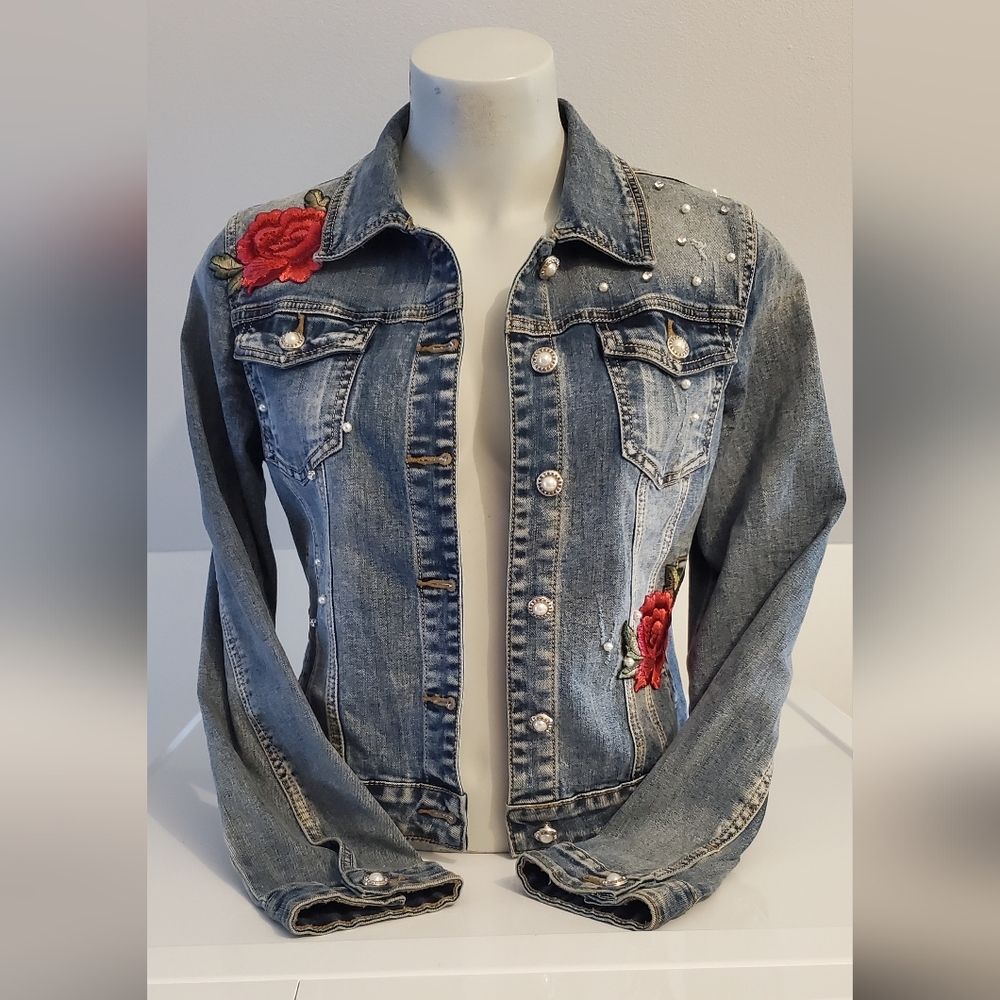Jean Jacket With Embroided Rose Patches & Pearls